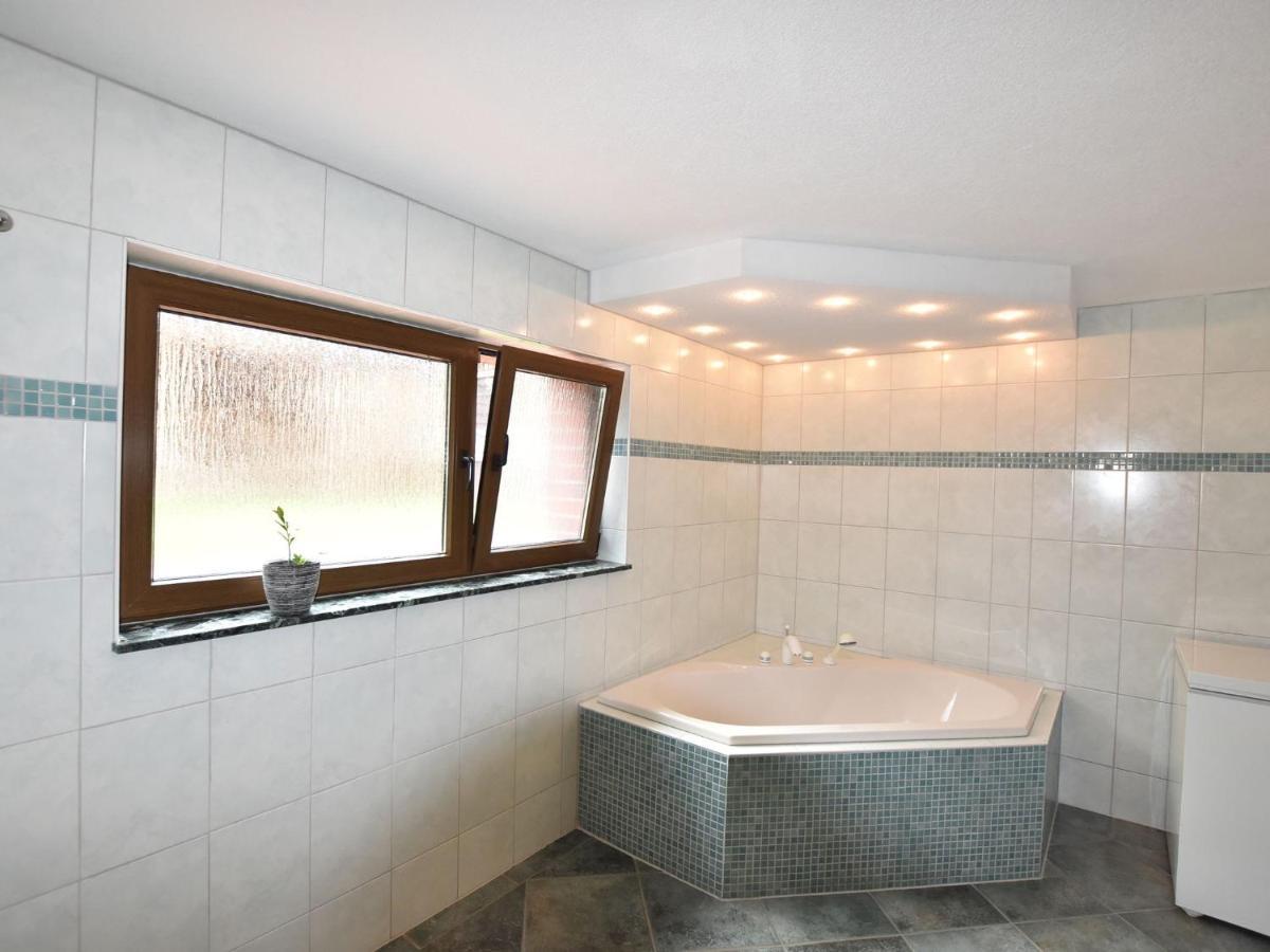 Modern Apartment In Kroepelin With Garden 客房 照片
